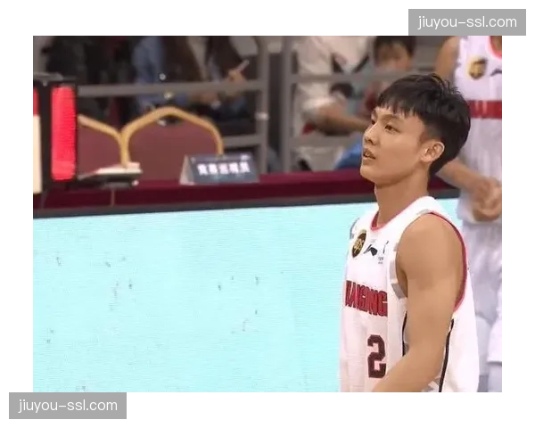 述评：防守赢得冠军？本赛季防守效率前五球队的夺冠前景评估